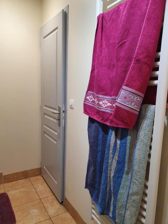 Appart A Climatise Sur Coursan Exteriér fotografie